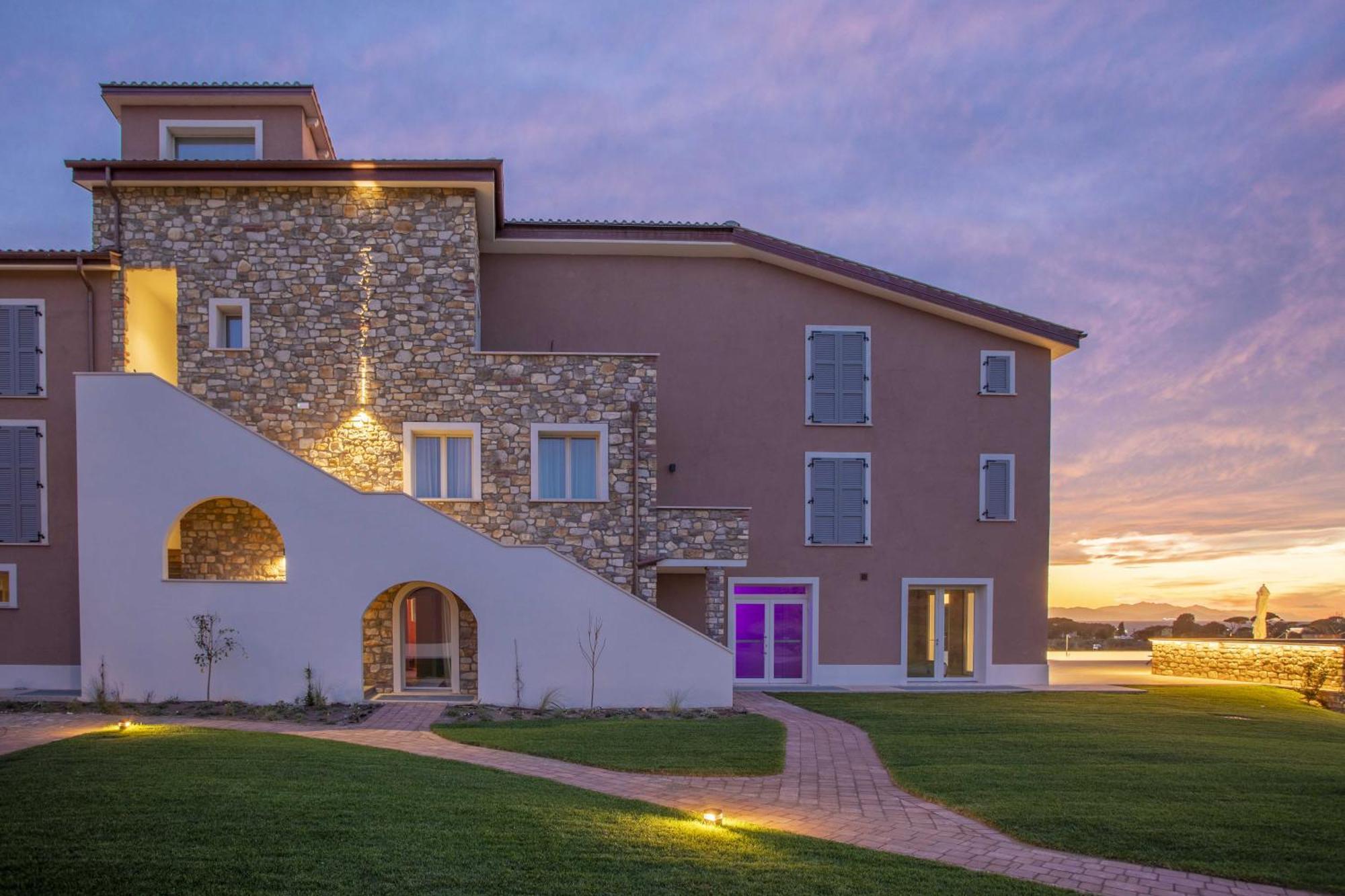 Riva Toscana Golf Resort & Spa فولّونيكا المظهر الخارجي الصورة